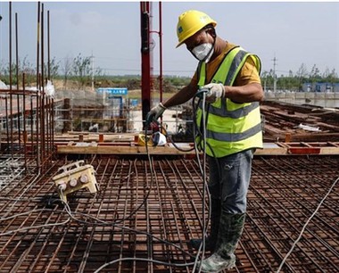 Kako testirati postojanost boje reflektirajuće odjeće?